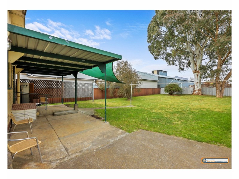 8 Shambrook Avenue, Armidale NSW 2350