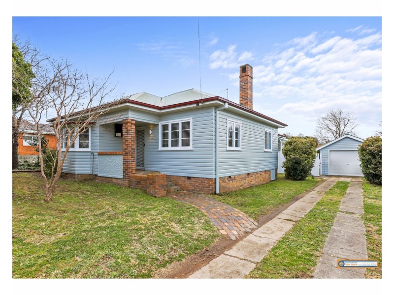 115 Erskine Street, Armidale NSW 2350