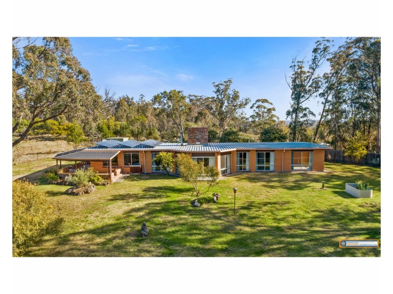 24 Invergowrie Road, Armidale NSW 2350