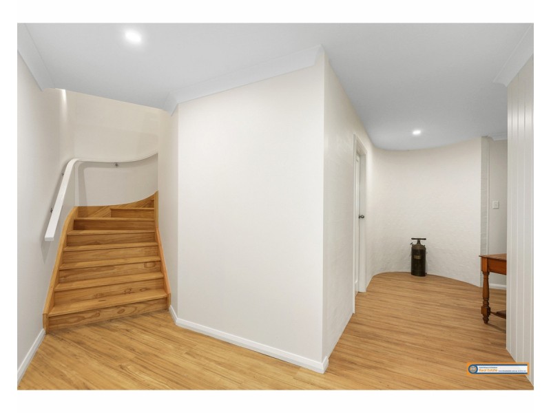 22 Bishop Crescent, Armidale NSW 2350