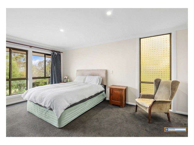 22 Bishop Crescent, Armidale NSW 2350