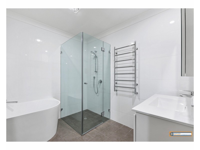 22 Bishop Crescent, Armidale NSW 2350