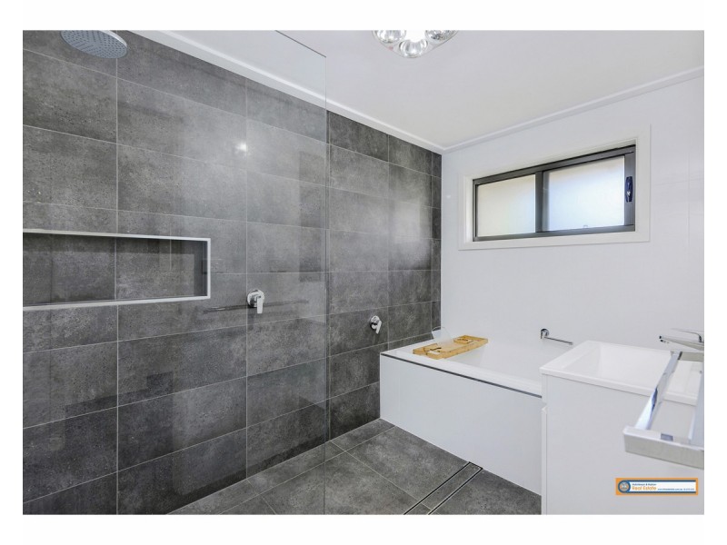 69 Ash Tree Drive, Armidale NSW 2350