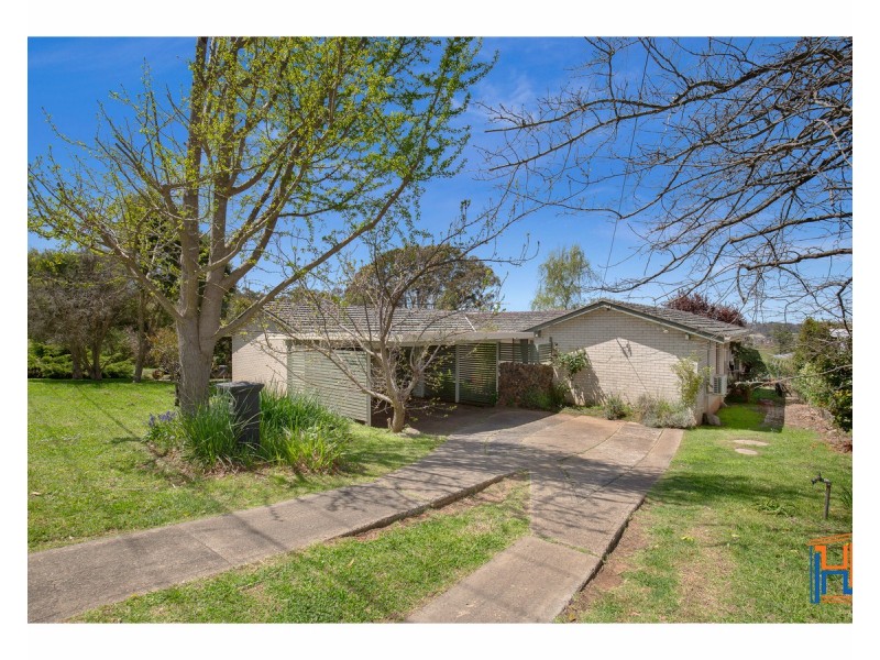 26 Campion Parade, Armidale NSW 2350