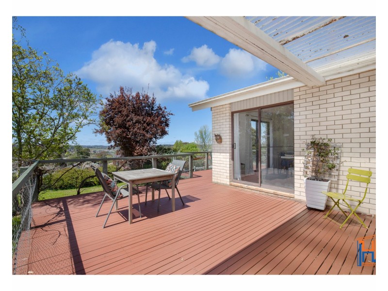 26 Campion Parade, Armidale NSW 2350