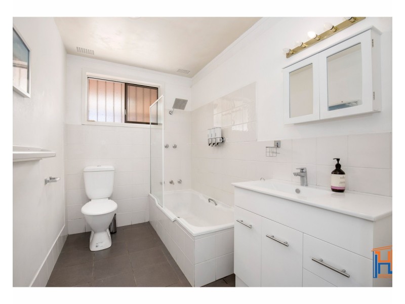 26 Campion Parade, Armidale NSW 2350