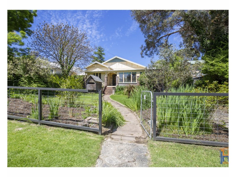 156 Mann Street, Armidale NSW 2350