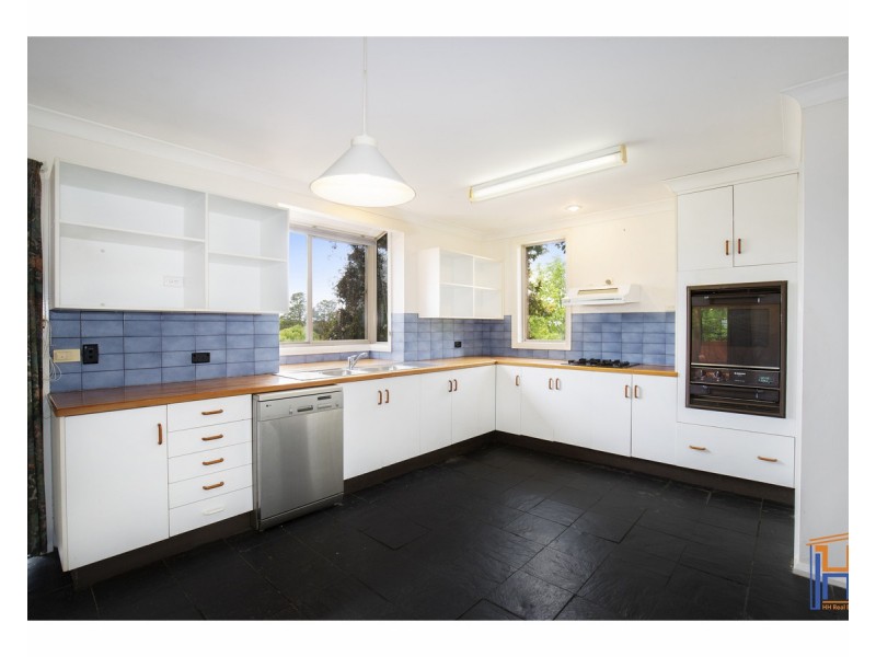 7 Yallambee Avenue, Armidale NSW 2350