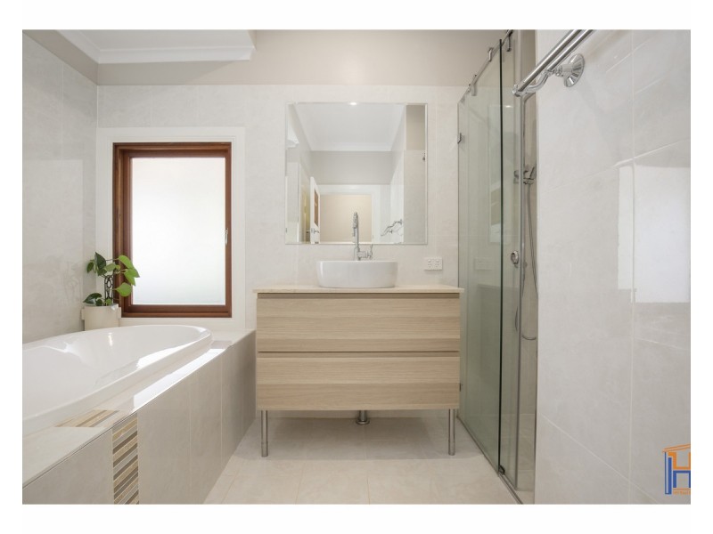 220 Markham Street, Armidale NSW 2350