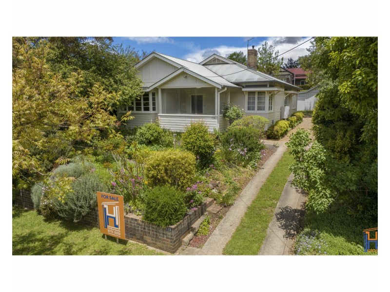 126 Mann Street, Armidale NSW 2350