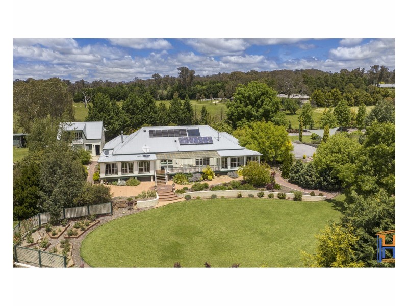 50 Amble Road, Armidale NSW 2350