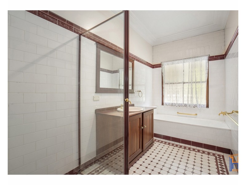 50 Amble Road, Armidale NSW 2350