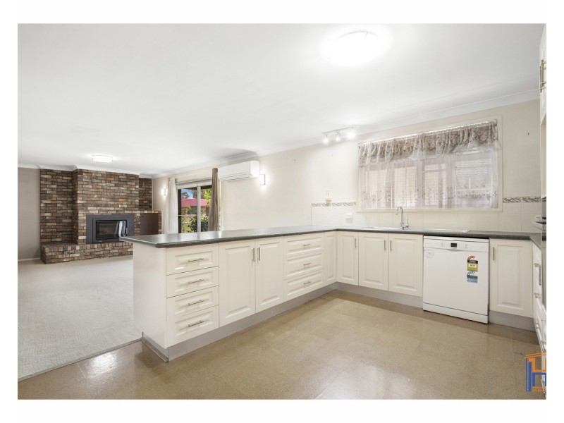35 Penfold Place, Armidale NSW 2350