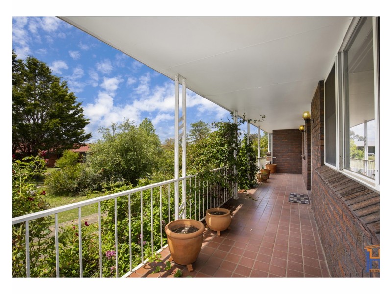 35 Penfold Place, Armidale NSW 2350