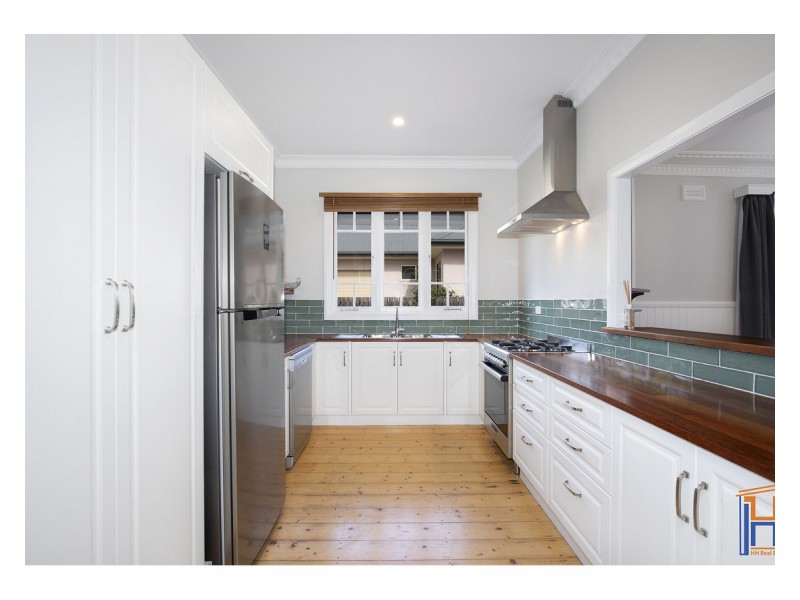 90 Mann Street, Armidale NSW 2350