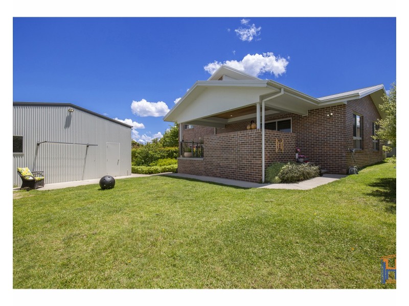 9 Chestnut Avenue, Armidale NSW 2350