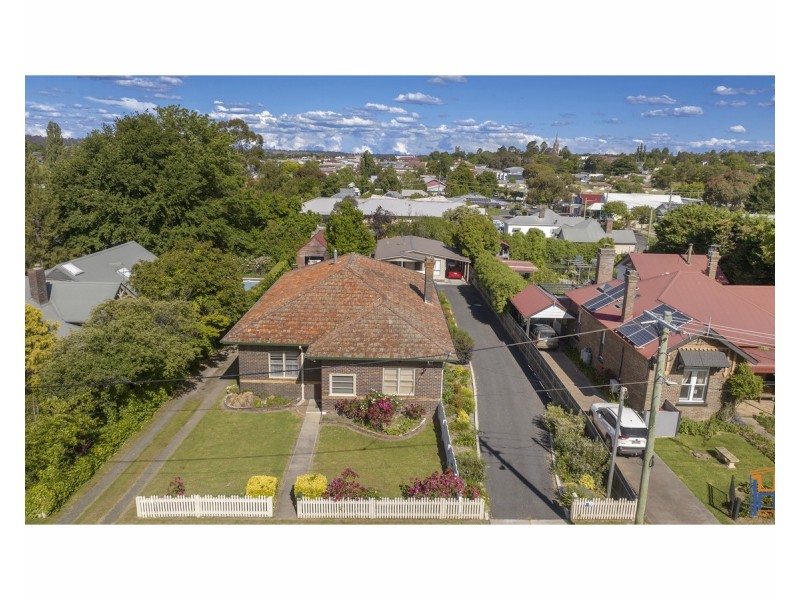 115 Butler Street, Armidale NSW 2350