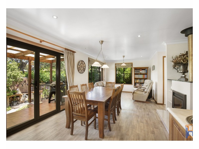 8 Worrell Place, Armidale NSW 2350