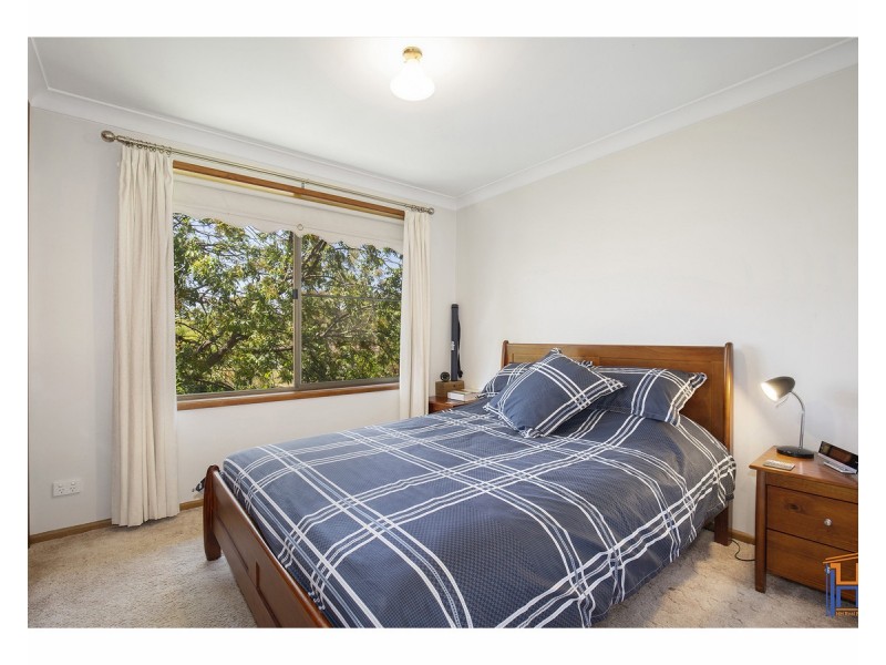 8 Worrell Place, Armidale NSW 2350