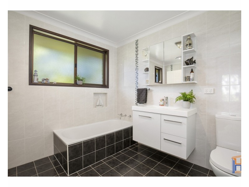 8 Worrell Place, Armidale NSW 2350