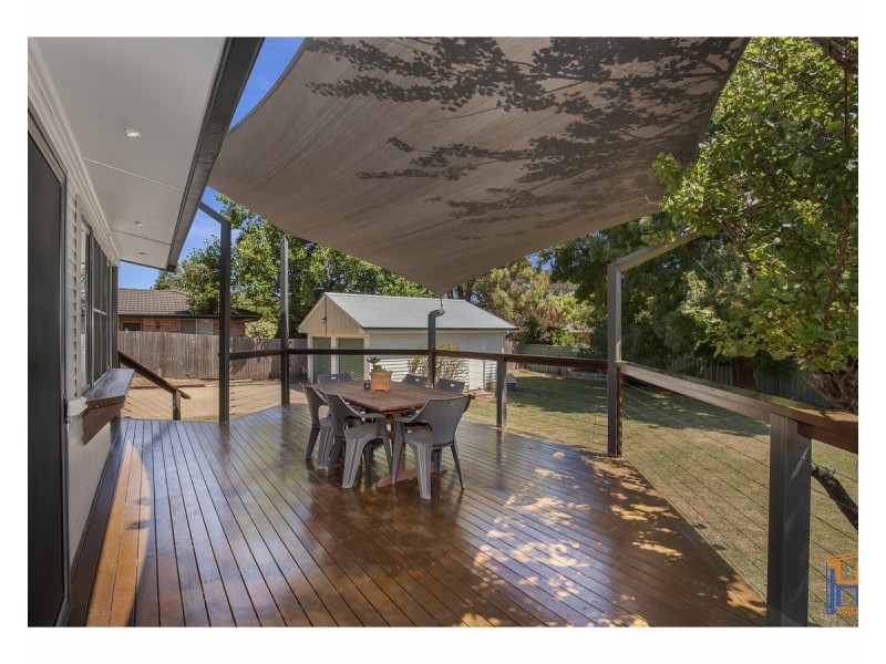 9 Bowman Avenue, Armidale NSW 2350