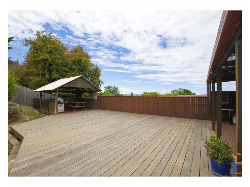 14 Napier Court, Armidale NSW 2350