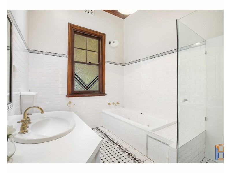 157 Faulkner Street, Armidale NSW 2350