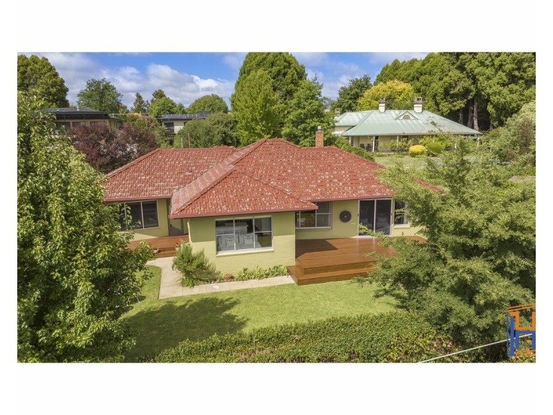 52 Garibaldi Street, Armidale NSW 2350