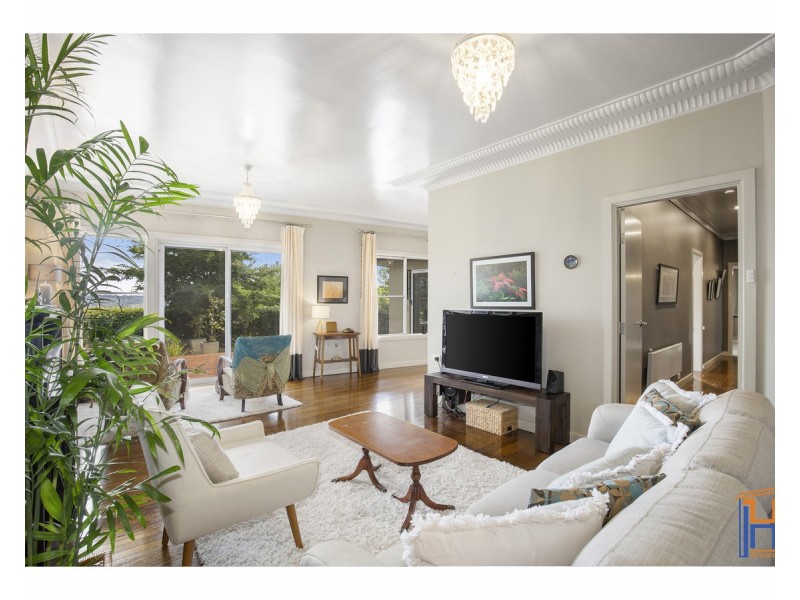 52 Garibaldi Street, Armidale NSW 2350