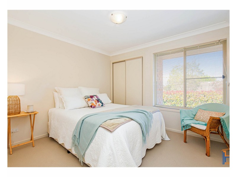 1/34 Golden Grove, Armidale NSW 2350