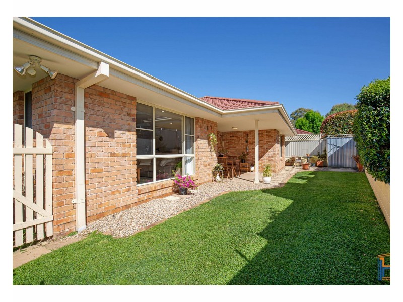 1/34 Golden Grove, Armidale NSW 2350