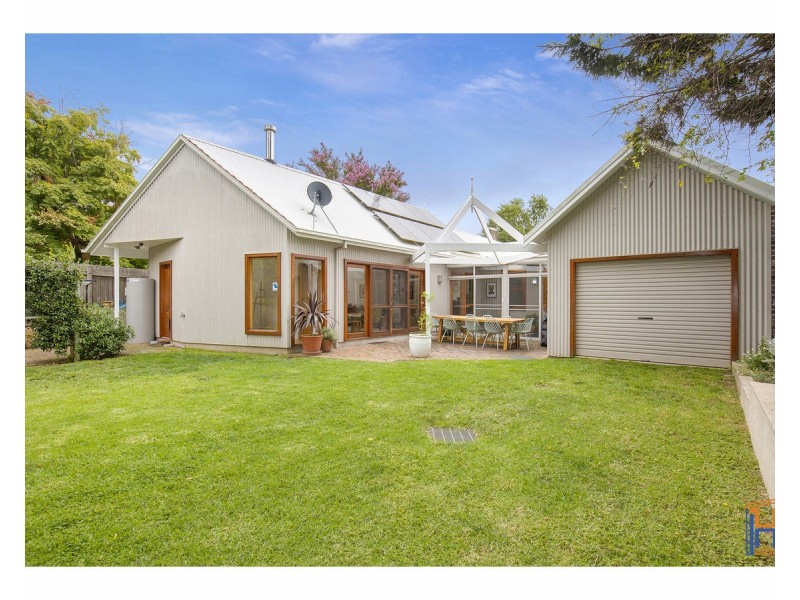 92 Brown Street, Armidale NSW 2350