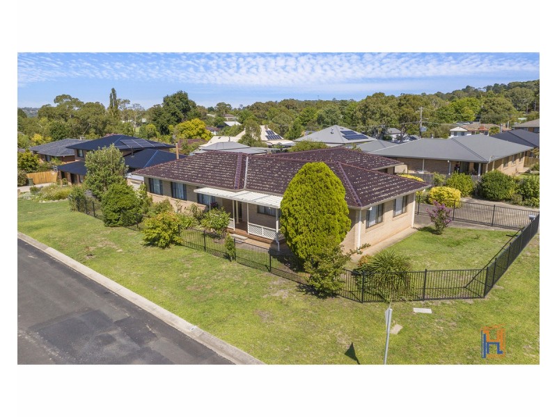 10 Watson Avenue, Armidale NSW 2350