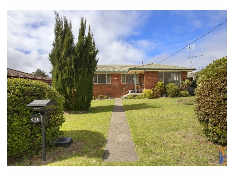 209A Kennedy Street, Armidale NSW 2350