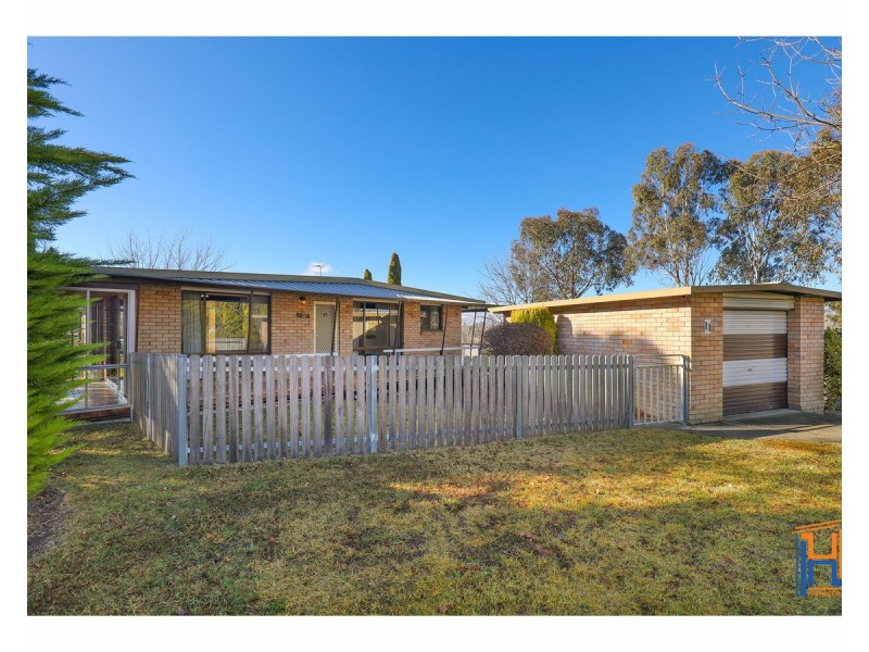 11 Douglas Street, Armidale NSW 2350