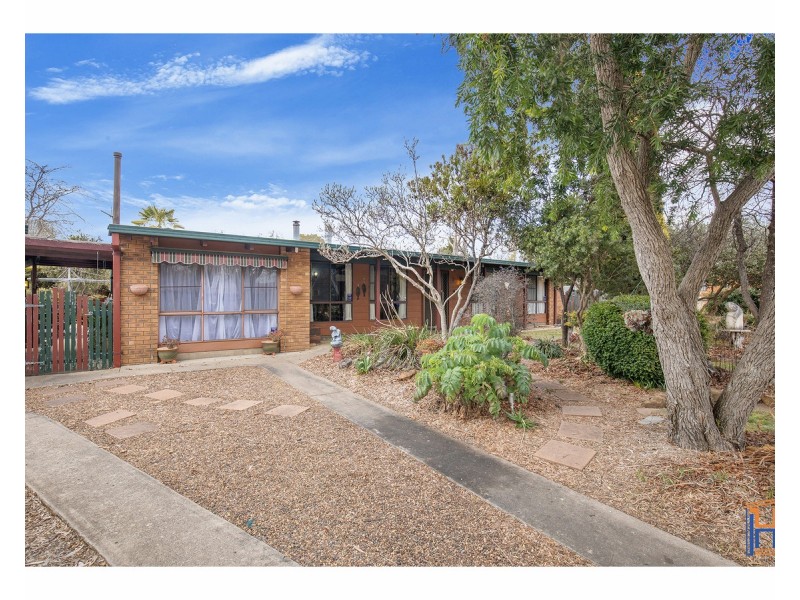 12 Cynthia Crescent, Armidale NSW 2350