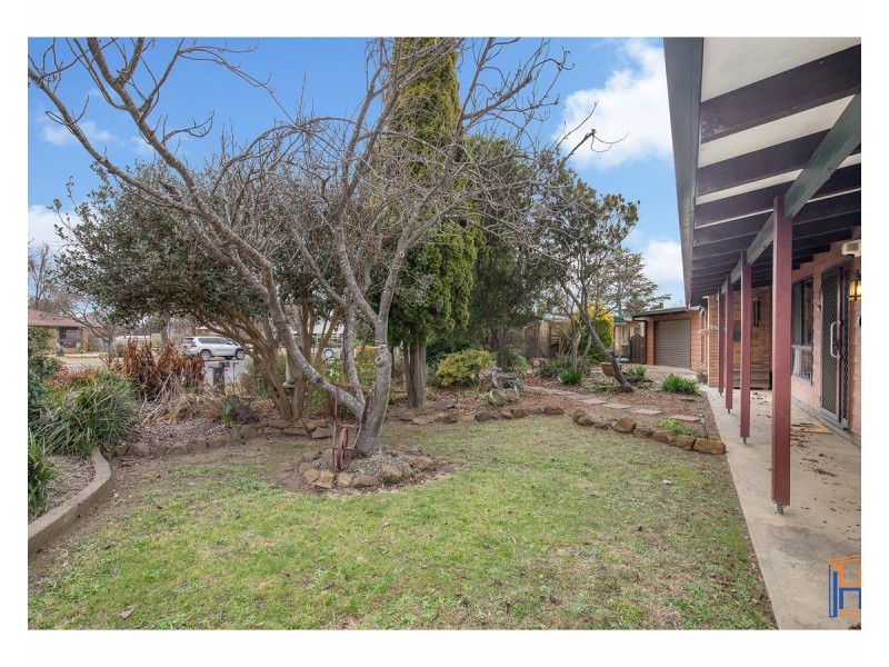 12 Cynthia Crescent, Armidale NSW 2350