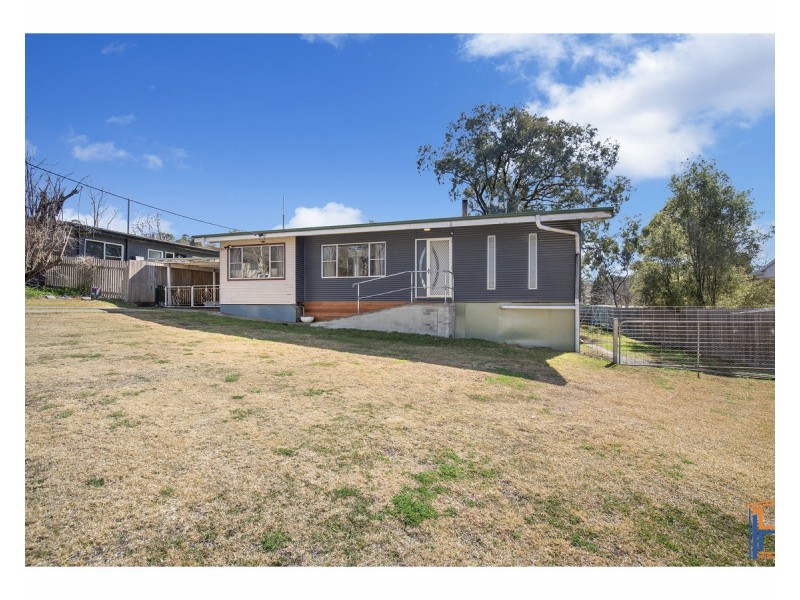 5 Johnson Avenue, Armidale NSW 2350