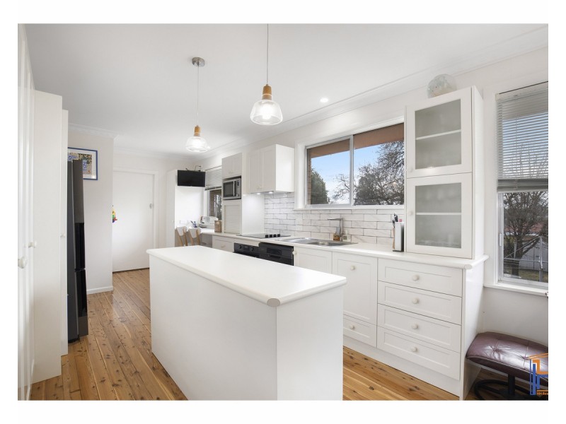 181 Mossman Street, Armidale NSW 2350