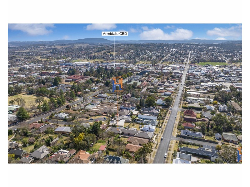 2/178 Marsh Street, Armidale NSW 2350