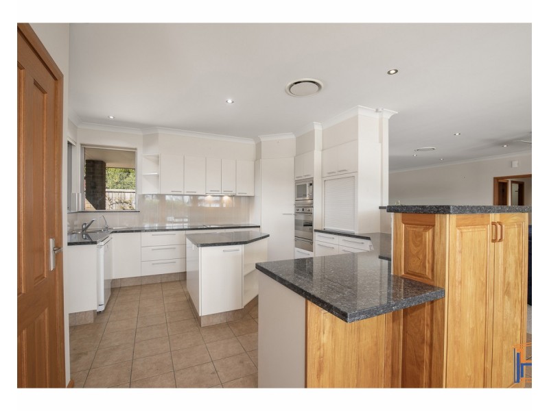 2/178 Marsh Street, Armidale NSW 2350