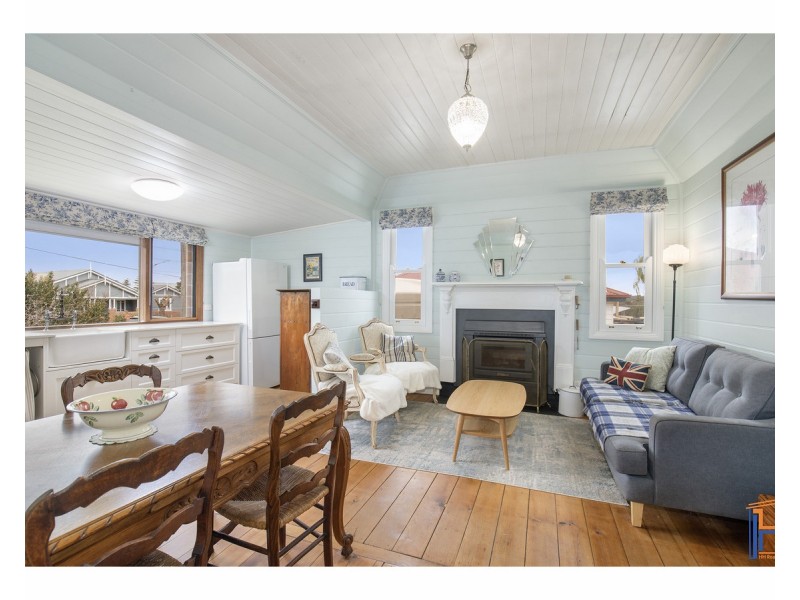 88 Mossman Street, Armidale NSW 2350