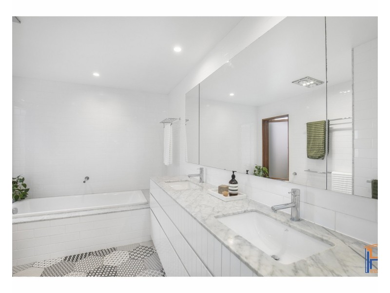 61 Mann Street, Armidale NSW 2350