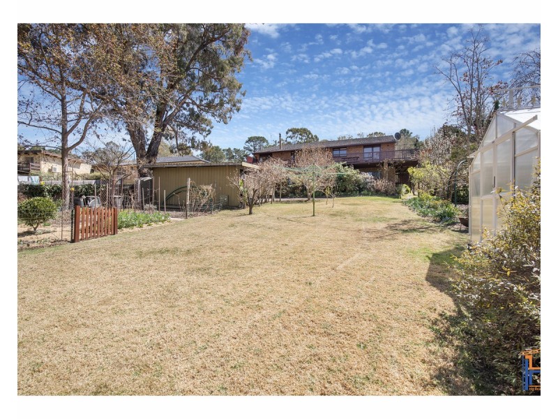 14 Campion Parade, Armidale NSW 2350