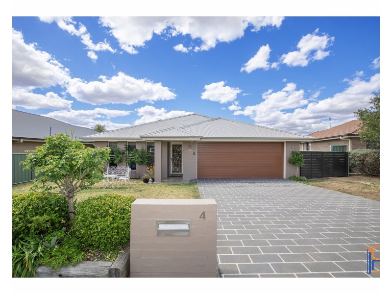 4 Mason Crescent, Armidale NSW 2350