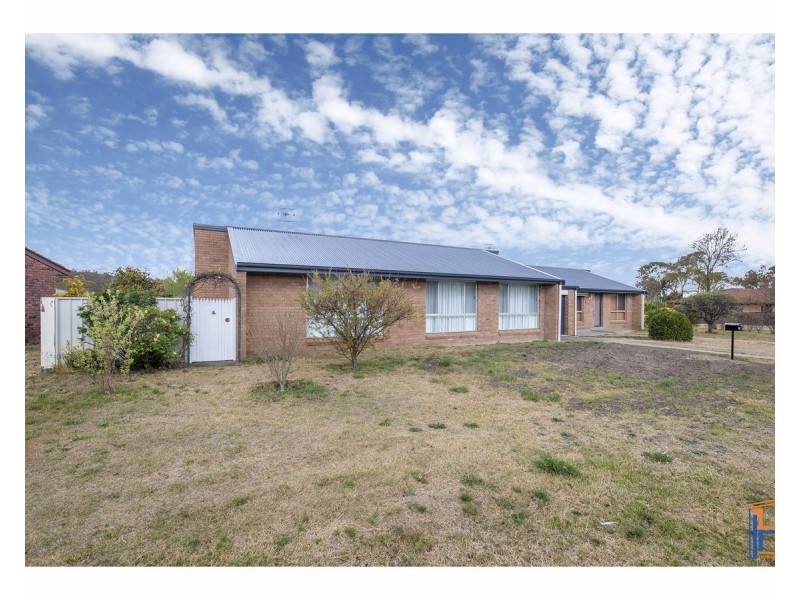 1/3 Joan Place, Armidale NSW 2350