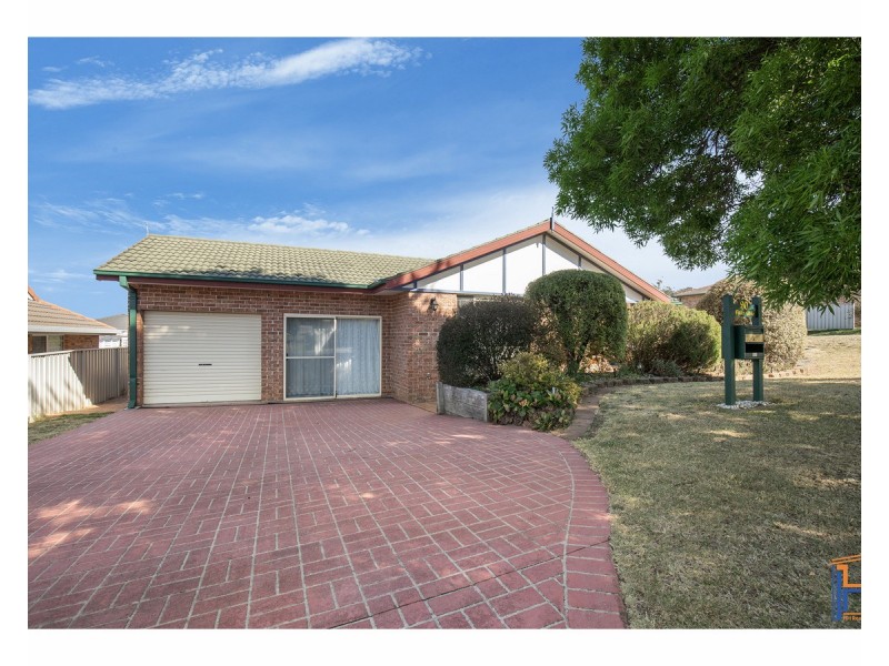 90 Fittler Close, Armidale NSW 2350