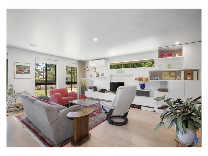 10 Crest Road, Armidale NSW 2350