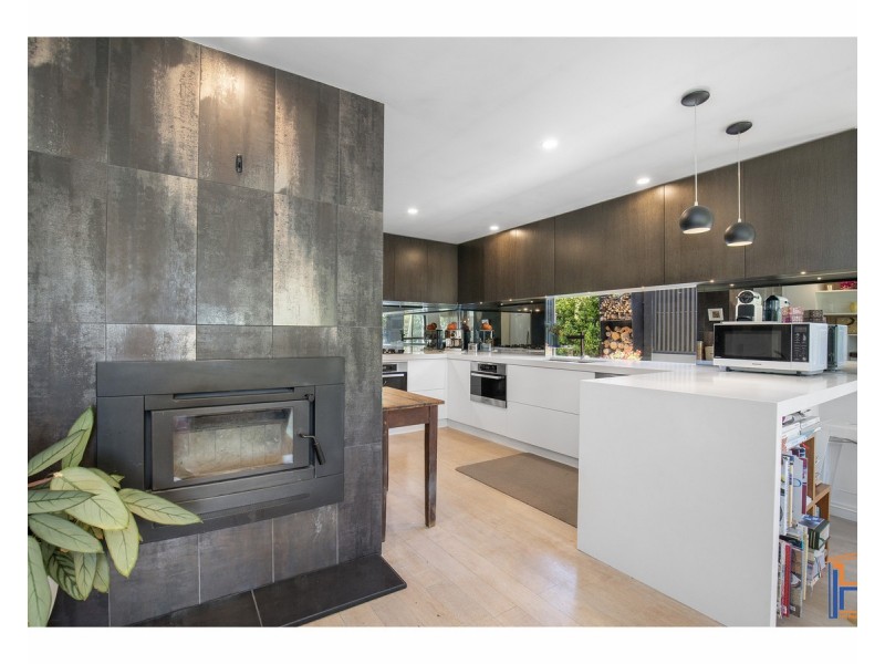 10 Crest Road, Armidale NSW 2350