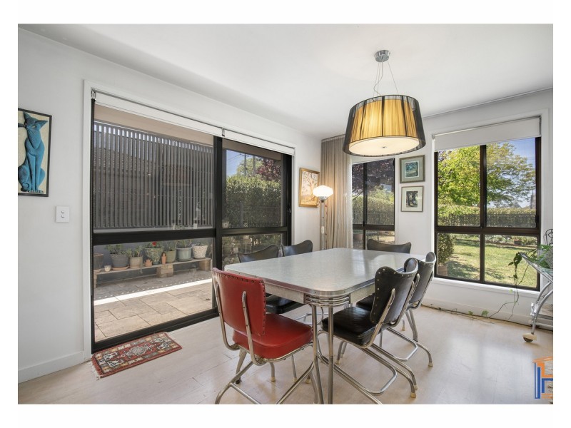 10 Crest Road, Armidale NSW 2350